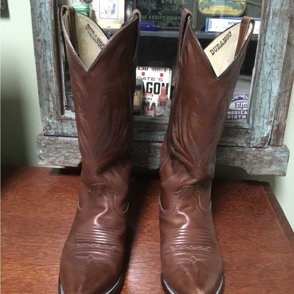 Durango brand women’s cowboy boots